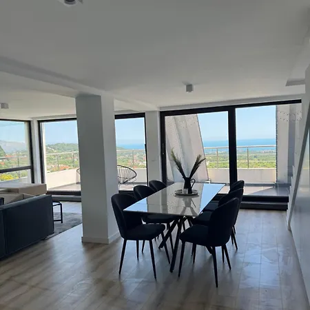 Rooftopwohnung Ueber Den Daechern Von Vinitsa Mit Meerblick * Varna